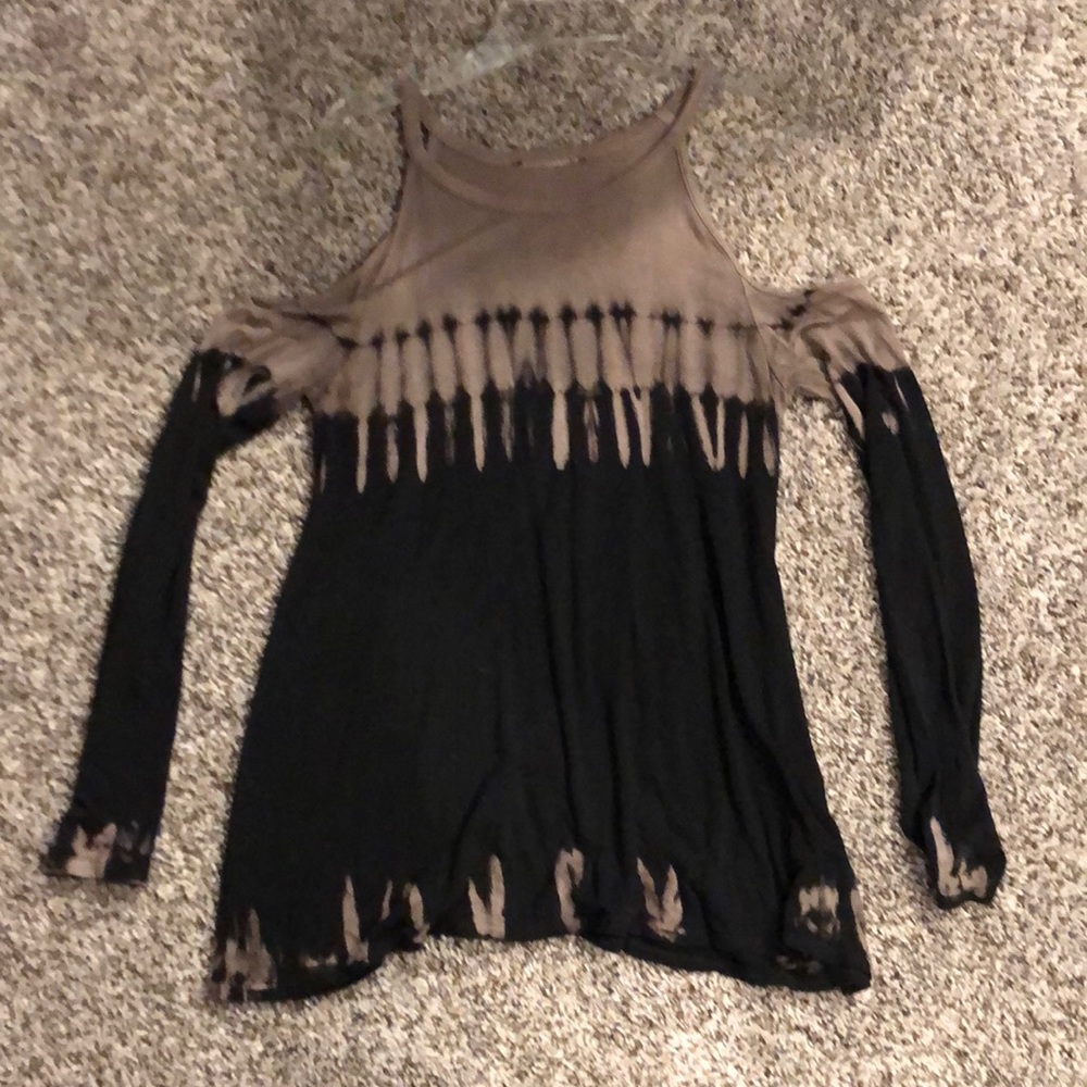 Long sleeved t shirt